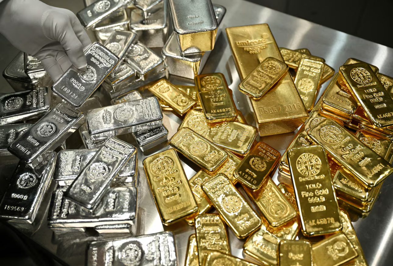 الذهب والفضة على خلفية أزمة غرينلاند...عندما تهتزّ الجغرافيا, تتحصّن الأسواق بالملاذات الآمنة